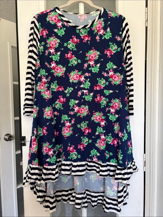 Nuggles Tops - Navy Floral High-Low Tunic with Striped Ruffles